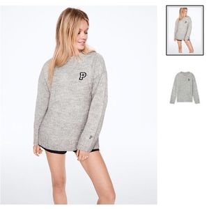 NIP. ROUND NECK SWEATER MEDIUM